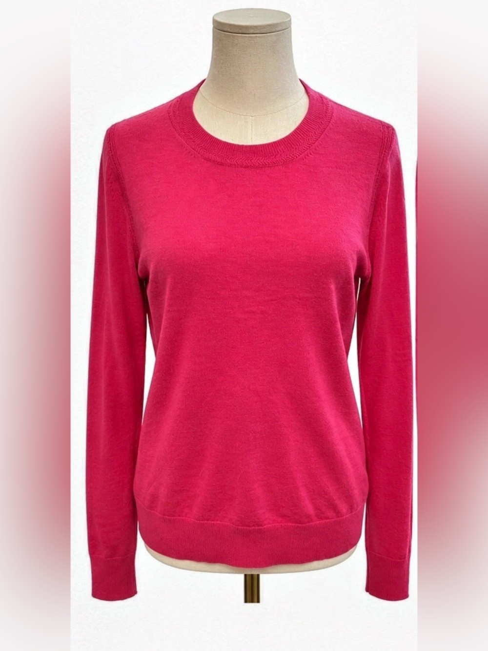 Banana Republic Extra Fine Merino Wool Sweater Medium Bright Pink Crewneck